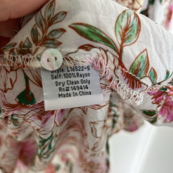 JOHNNY WAS ISLA BUTTON DOWN SHIRT Boho Peasant Floral size Medium - Picture 12 of 14